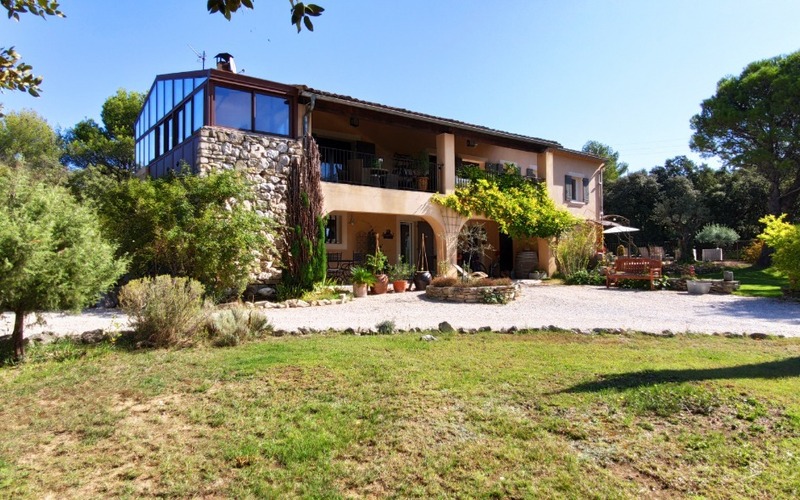 Vente Maison 306m² 12 Pièces à Lagnes (84800) - Soleil De Provence Immobilier